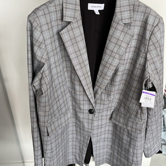 NWT women’s 1x gray plaid jacket - Picture 2 of 7